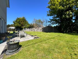 Photo 25- click for photo gallery